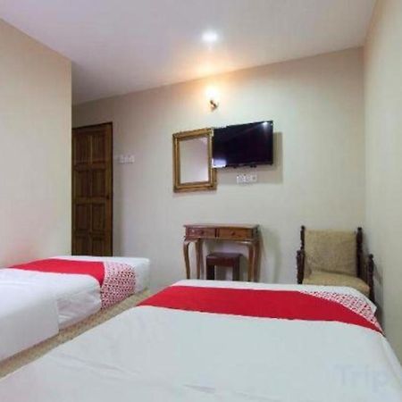 Oyo 44100 Hotel Casavilla Petaling Jaya Extérieur photo