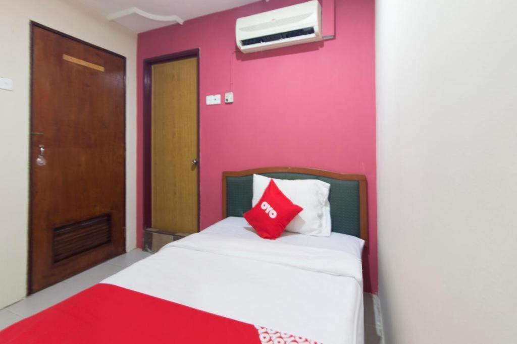 Oyo 44100 Hotel Casavilla Petaling Jaya Extérieur photo