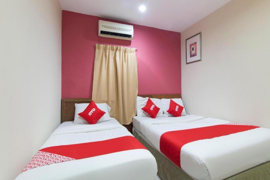 Oyo 44100 Hotel Casavilla Petaling Jaya Extérieur photo