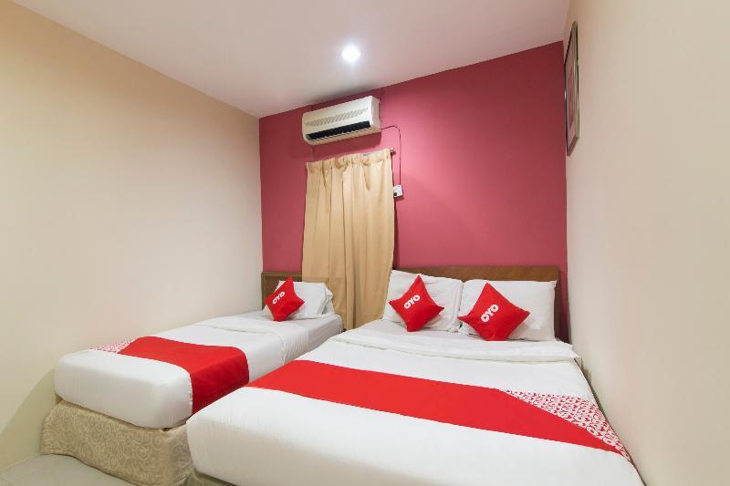 Oyo 44100 Hotel Casavilla Petaling Jaya Extérieur photo